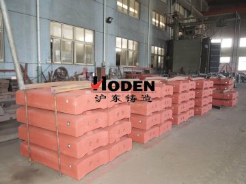 如何提高板錘的耐用性能？